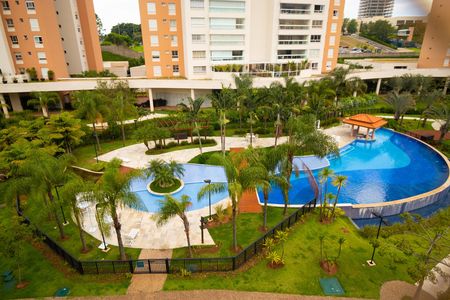 Apartamento para alugar com 103m², 2 quartos e 2 vagas Apartamento para alugar com 103m², 2 quartos e 2 vagasÁrea comum - Piscina