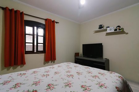 Quarto 1 de casa para alugar com 3 quartos, 240m² em Jardim Triana, São Paulo