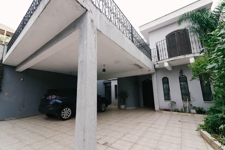 Garagem de casa à venda com 3 quartos, 240m² em Jardim Triana, São Paulo