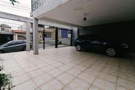 Garagem de casa para alugar com 3 quartos, 240m² em Jardim Triana, São Paulo