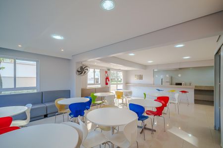 Apartamento à venda com 75m², 2 quartos e 2 vagas Apartamento à venda com 75m², 2 quartos e 2 vagasÁrea comum - Salão de festas