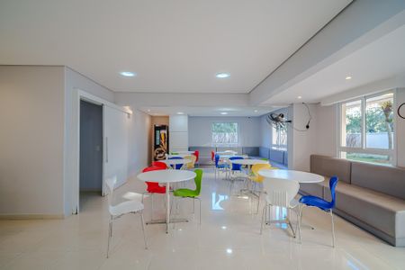 Apartamento à venda com 75m², 2 quartos e 2 vagas Apartamento à venda com 75m², 2 quartos e 2 vagasÁrea comum - Salão de festas