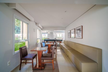 Apartamento à venda com 75m², 2 quartos e 2 vagas Apartamento à venda com 75m², 2 quartos e 2 vagasÁrea comum - Sala de Jogos