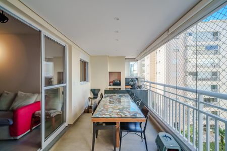 Apartamento à venda com 75m², 2 quartos e 2 vagas Apartamento à venda com 75m², 2 quartos e 2 vagasVaranda