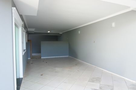 Garagem de casa para alugar com 4 quartos, 232m² em Jardim Acapulco, São Carlos