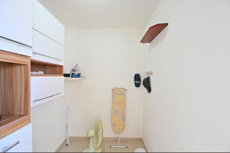 Apartamento para alugar com 76m², 2 quartos e 1 vagaQuarto de Serviço