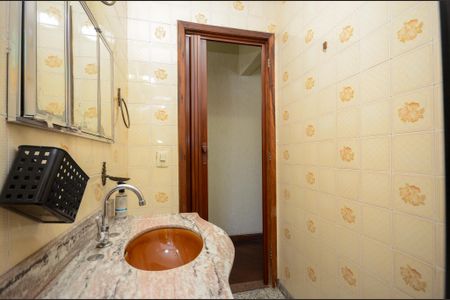 Banheiro social de casa à venda com 4 quartos, 148m² em Freguesia do Ó, São Paulo