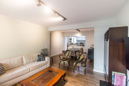 Sala  de apartamento à venda com 4 quartos, 120m² em Alphaville Industrial, Barueri