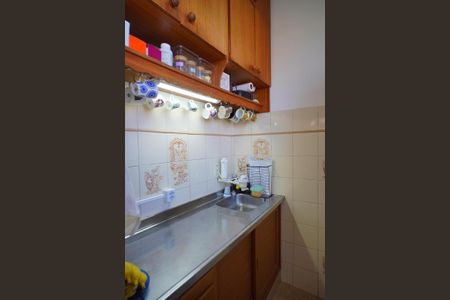 Cozinha de kitnet/studio à venda com 1 quarto, 24m² em Centro Histórico, Porto Alegre
