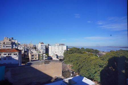 Sala_Quarto _Vista de kitnet/studio à venda com 1 quarto, 24m² em Centro Histórico, Porto Alegre