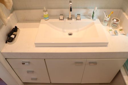 Apartamento à venda com 134m², 3 quartos e 2 vagasBanheiro 3