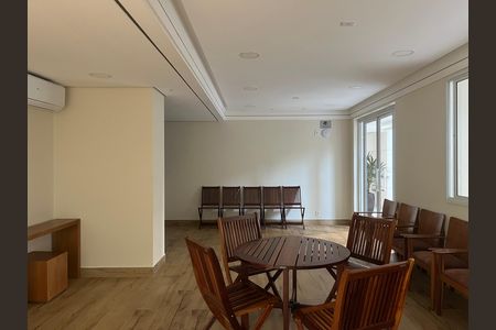 Apartamento à venda com 134m², 3 quartos e 2 vagas Apartamento à venda com 134m², 3 quartos e 2 vagasÁrea comum - Salão de festas