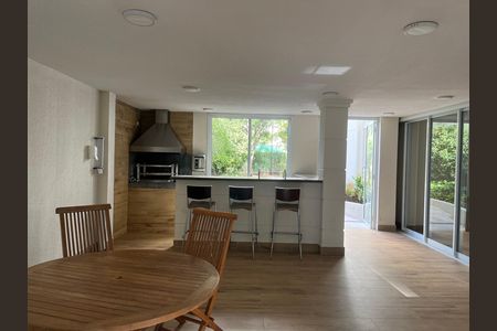 Apartamento à venda com 134m², 3 quartos e 2 vagas Apartamento à venda com 134m², 3 quartos e 2 vagasÁrea comum - Churrasqueira
