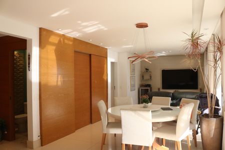 Apartamento à venda com 134m², 3 quartos e 2 vagasSala