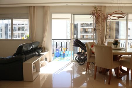 Apartamento à venda com 134m², 3 quartos e 2 vagasSala