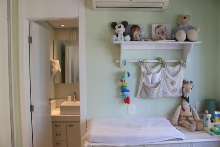 Apartamento à venda com 134m², 3 quartos e 2 vagasQuarto 2