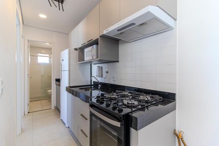 Cozinha de apartamento para alugar com 2 quartos, 51m² em República, São Paulo