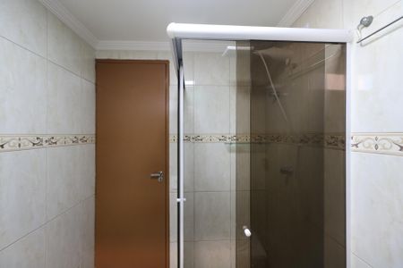 Banheiro de apartamento para alugar com 3 quartos, 72m² em Jardim Prudência, Diadema