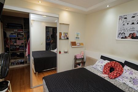 Casa de condomínio à venda com 180m², 4 quartos e 1 vaga