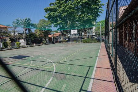 Quadra Esportiva de casa de condomínio à venda com 4 quartos, 180m² em Campo Grande, Rio de Janeiro