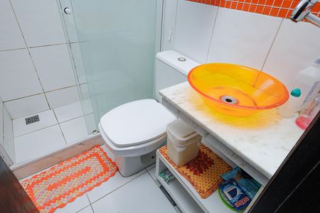 Casa de condomínio à venda com 180m², 4 quartos e 1 vaga