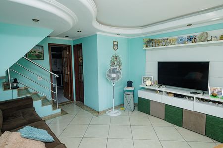 Casa de condomínio à venda com 180m², 4 quartos e 1 vaga