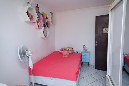 Casa de condomínio à venda com 180m², 4 quartos e 1 vaga
