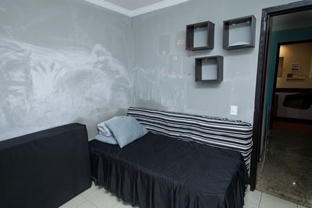 Casa de condomínio à venda com 180m², 4 quartos e 1 vaga