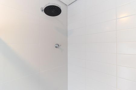 Banheiro de apartamento para alugar com 1 quarto, 38m² em República, São Paulo
