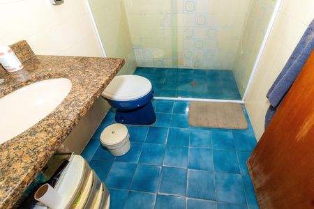 Casa à venda com 183m², 3 quartos e 3 vagasBanheiro