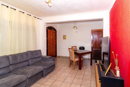 Casa à venda com 183m², 3 quartos e 3 vagasSala