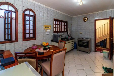 Casa à venda com 183m², 3 quartos e 3 vagasCozinha