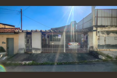 Casa à venda com 183m², 3 quartos e 3 vagasFachada com Plaquinha Instalada