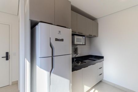Cozinha de apartamento para alugar com 1 quarto, 38m² em República, São Paulo