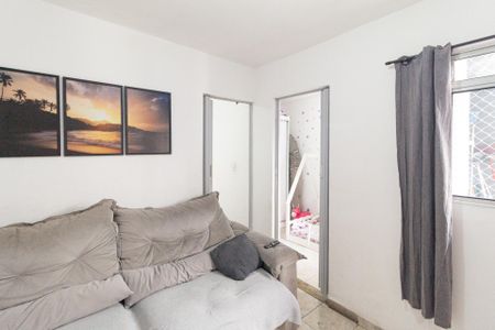 Sala de casa à venda com 4 quartos, 127m² em Bussocaba, Osasco