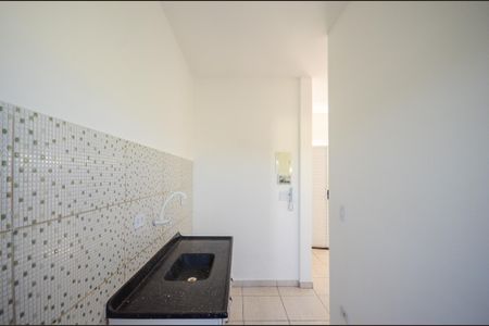 Cozinha de casa para alugar com 1 quarto, 70m² em Vila Mangalot, São Paulo