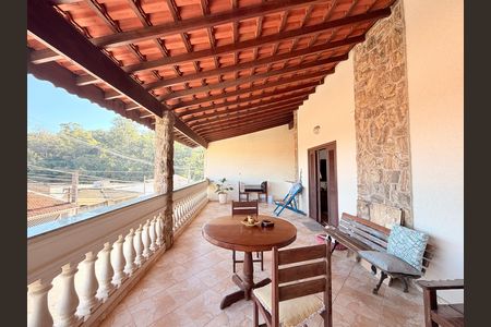 Sacada de casa à venda com 3 quartos, 262m² em Jardim Caçula, Jundiaí