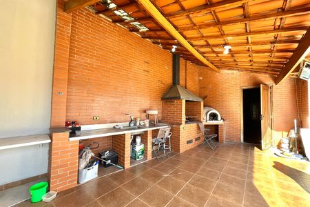 Churrasqueira de casa à venda com 3 quartos, 500m² em Jabaquara, São Paulo