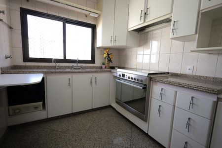 Apartamento à venda com 115m², 3 quartos e 2 vagas Apartamento à venda com 115m², 3 quartos e 2 vagasCozinha