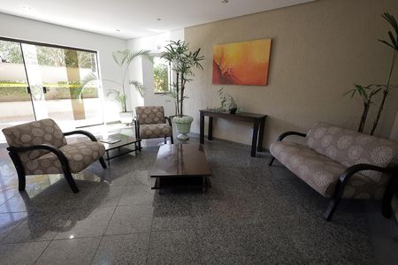 Apartamento à venda com 115m², 3 quartos e 2 vagas Apartamento à venda com 115m², 3 quartos e 2 vagasHall social