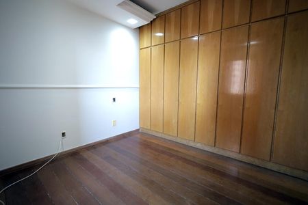 Apartamento à venda com 115m², 3 quartos e 2 vagas Apartamento à venda com 115m², 3 quartos e 2 vagasQuarto Suite