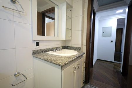 Apartamento à venda com 115m², 3 quartos e 2 vagas Apartamento à venda com 115m², 3 quartos e 2 vagasBanheiro
