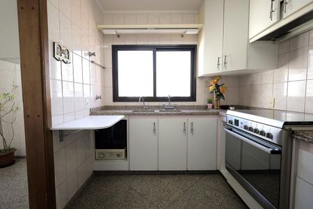 Apartamento à venda com 115m², 3 quartos e 2 vagas Apartamento à venda com 115m², 3 quartos e 2 vagasCozinha