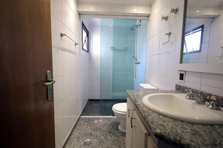 Apartamento à venda com 115m², 3 quartos e 2 vagas Apartamento à venda com 115m², 3 quartos e 2 vagasBanheiro