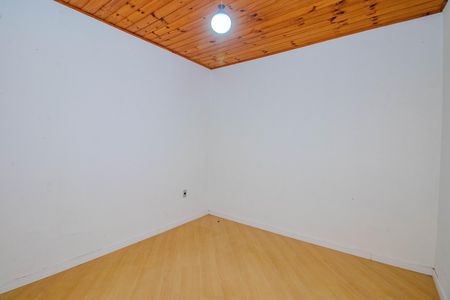 Edícula - Quarto de casa à venda com 2 quartos, 120m² em Morro Santana, Porto Alegre