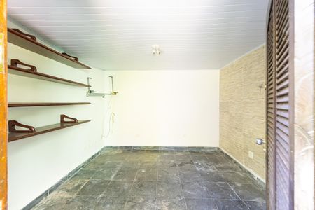 Edícula de casa para alugar com 4 quartos, 400m² em Jardim Luzitania, São Paulo