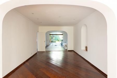 Sala de casa para alugar com 4 quartos, 400m² em Jardim Luzitania, São Paulo