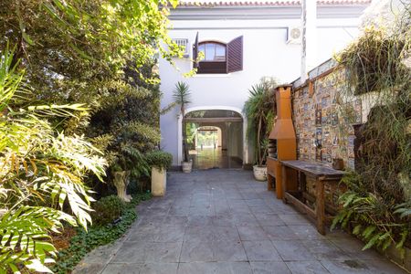 Quintal de casa para alugar com 4 quartos, 400m² em Jardim Luzitania, São Paulo