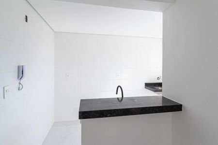Apartamento à venda com 53m², 2 quartos e 1 vaga Apartamento à venda com 53m², 2 quartos e 1 vagaCozinha e Área de Serviço