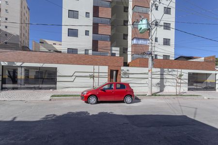 Apartamento à venda com 53m², 2 quartos e 1 vaga Apartamento à venda com 53m², 2 quartos e 1 vagaFachada